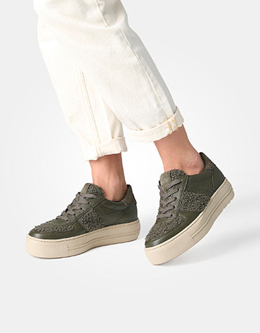 Super Soft Sneaker –