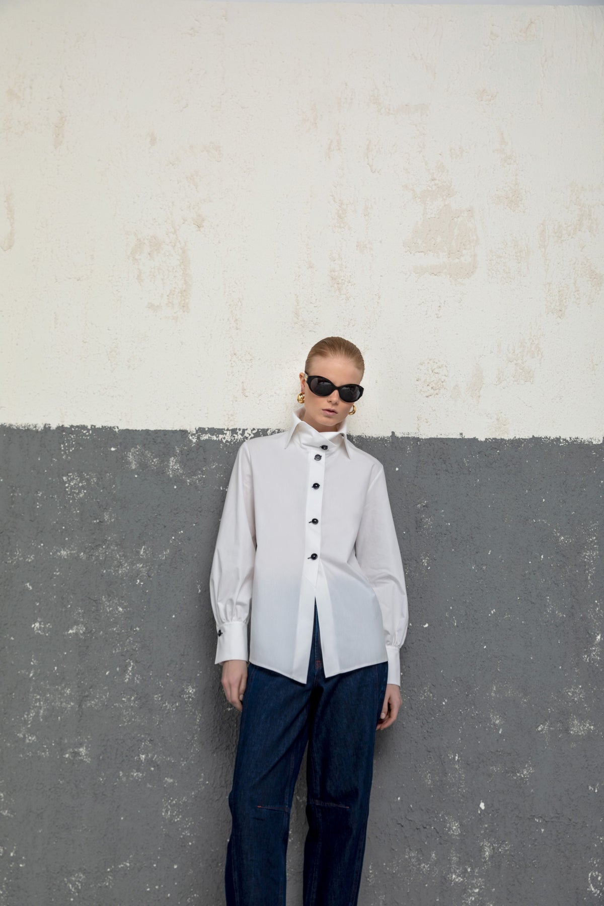 Structured White Poplin Blouse with Contrast Buttons