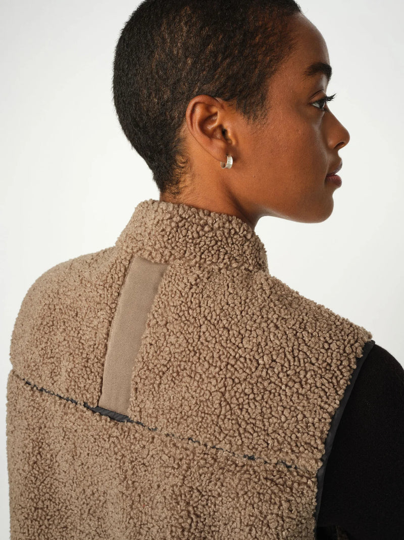 MMRowe Teddy Vest