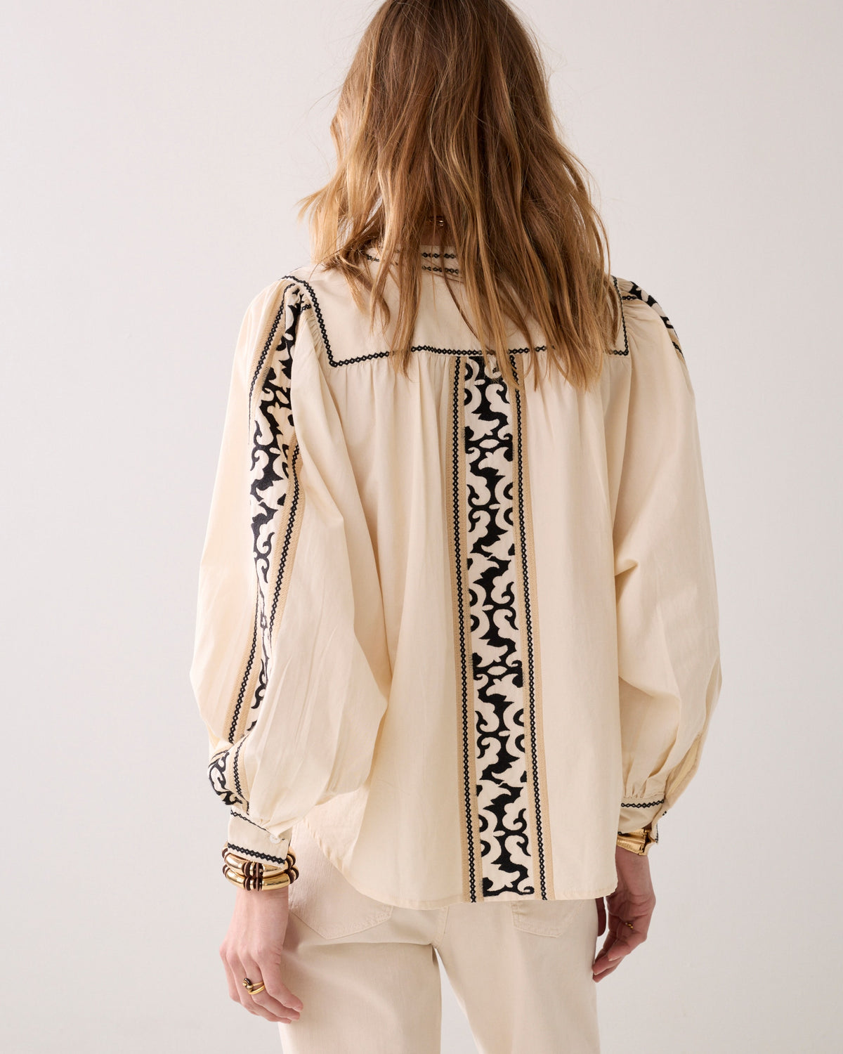 Embroidered Blouse in Crispy Cotton