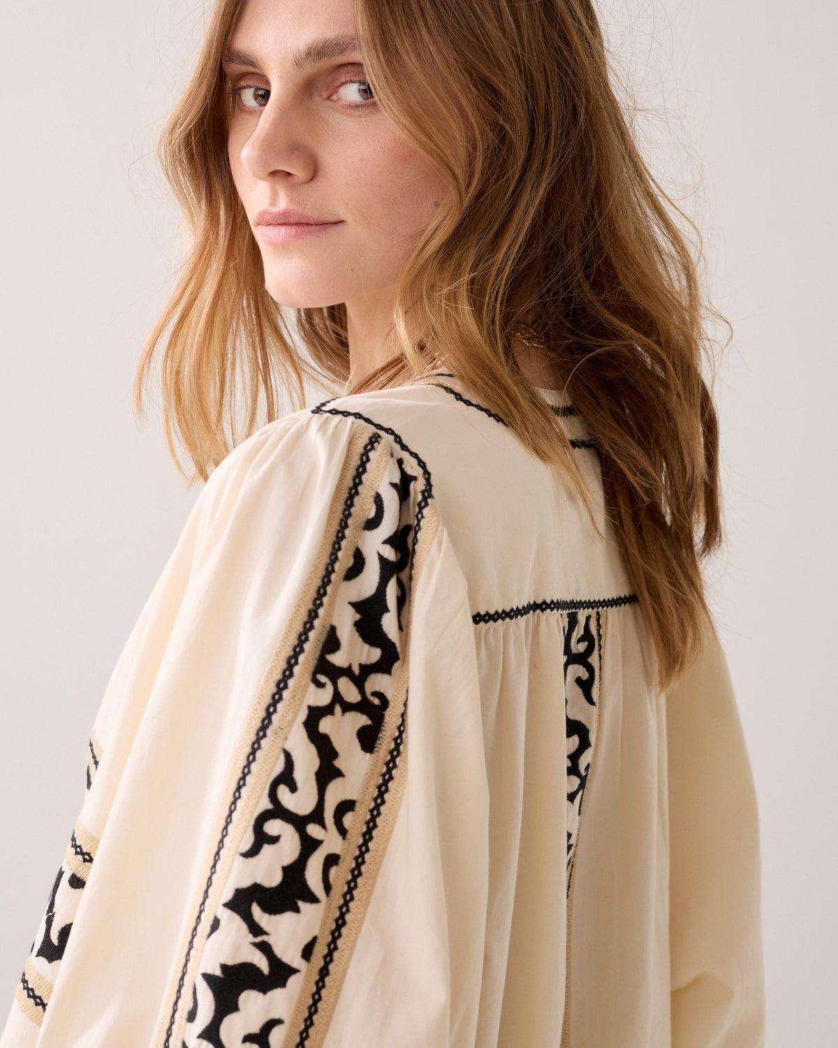 Embroidered Blouse in Crispy Cotton