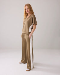 Scuba top with V-neck