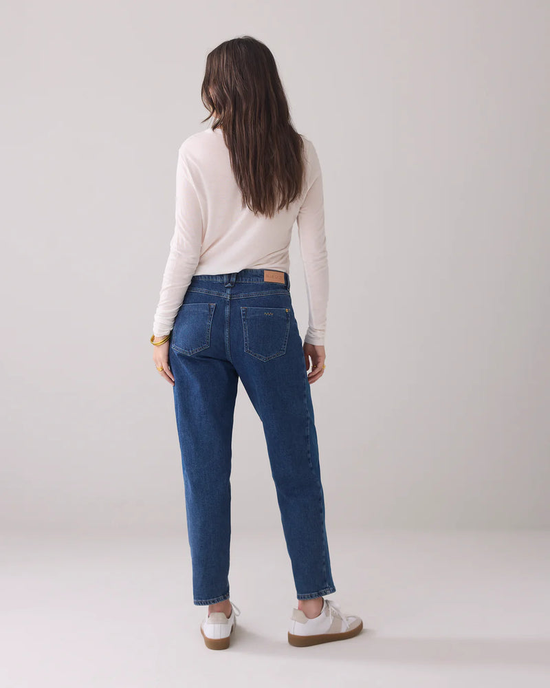 Tapered Jeans
