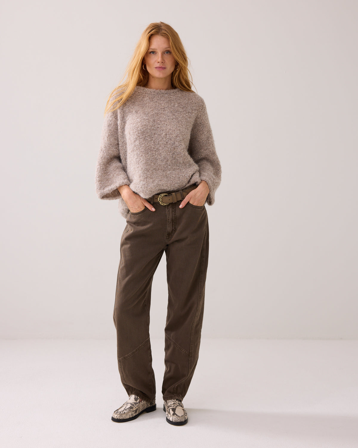 Barrel-fit Jeans