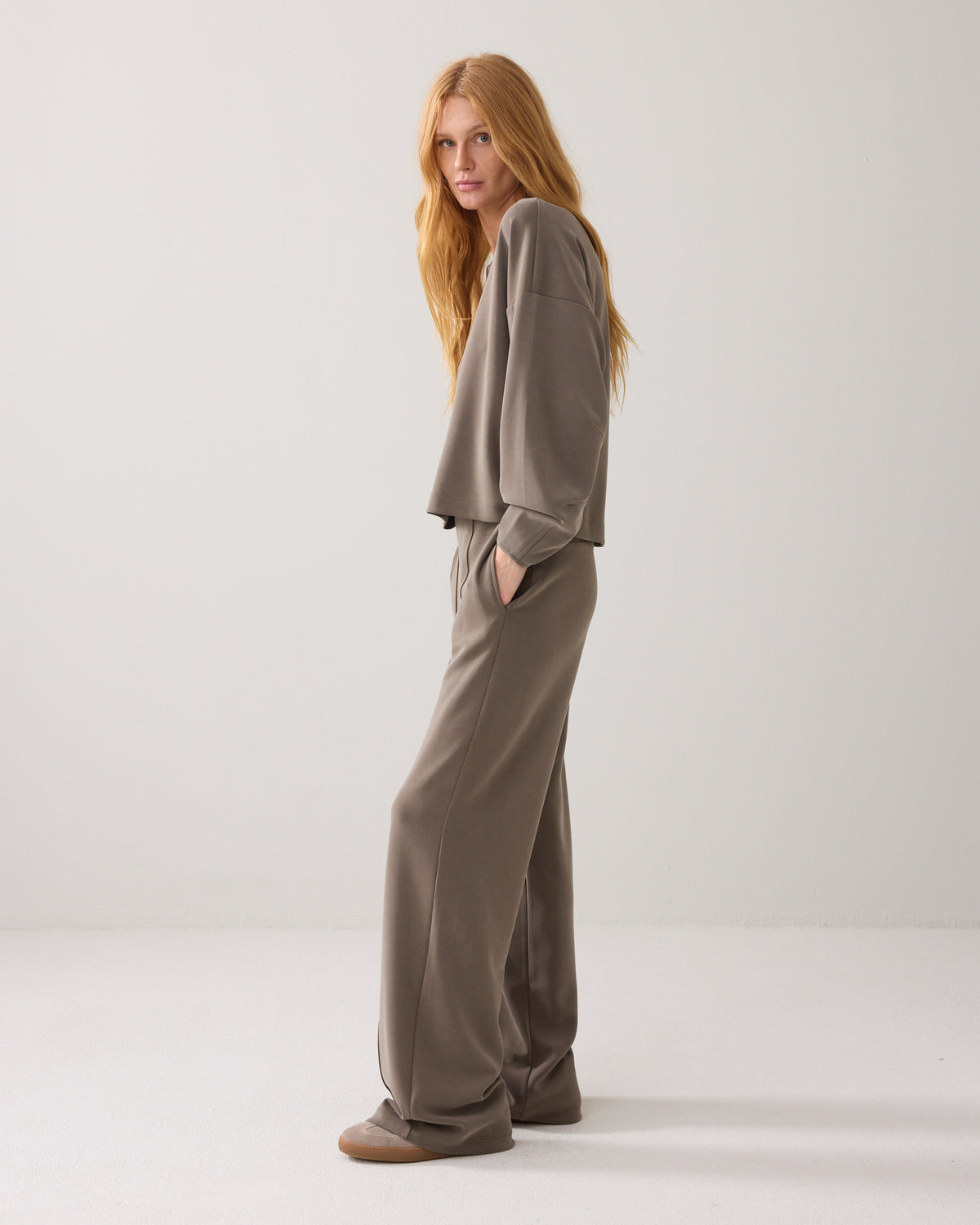 Scuba Trousers with Pintuck