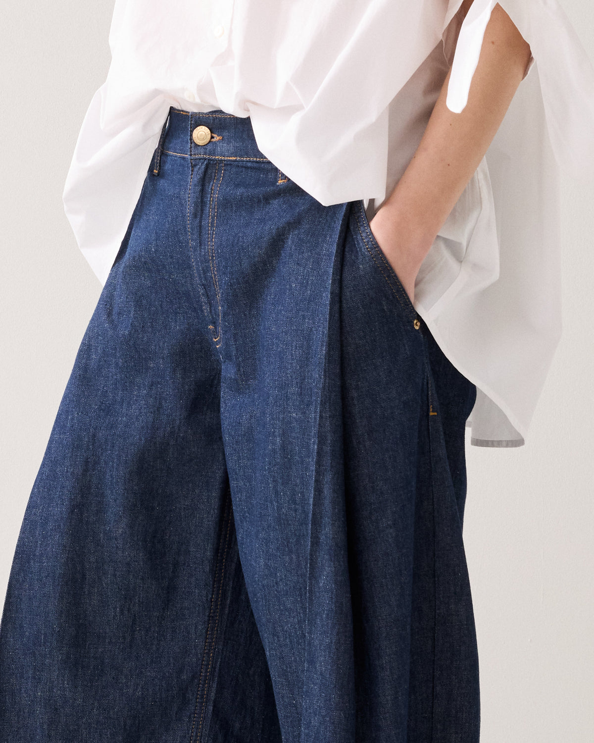 Balloon Shape Leg Jeans Light Weight Cotton
