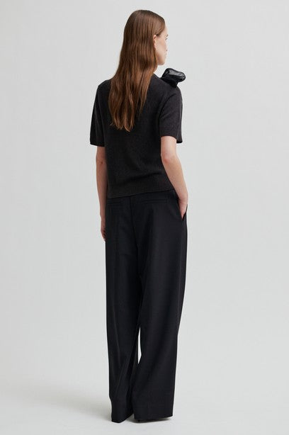 Leara Knit O-Neck
