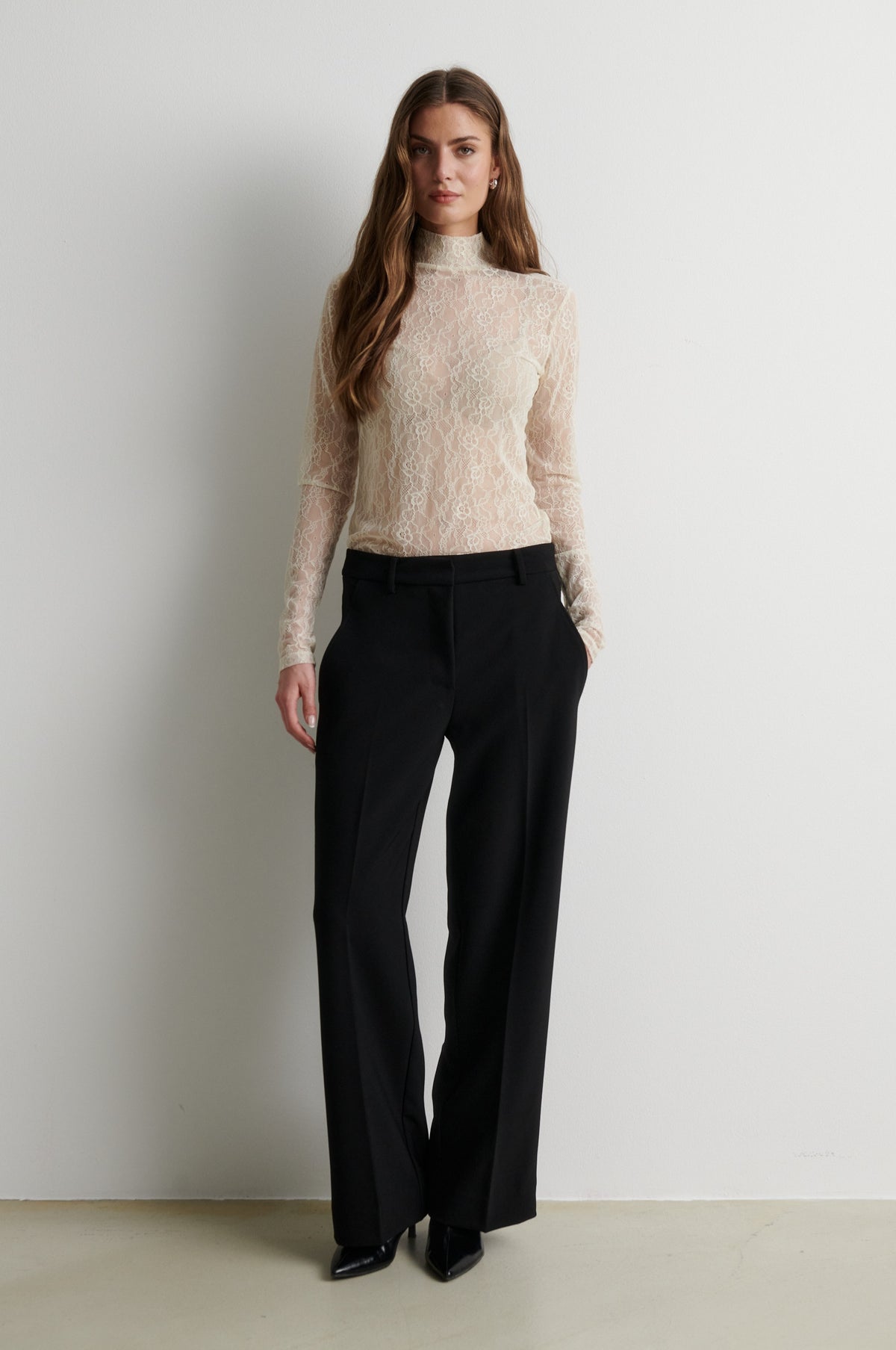 Luria LS Lace Tee