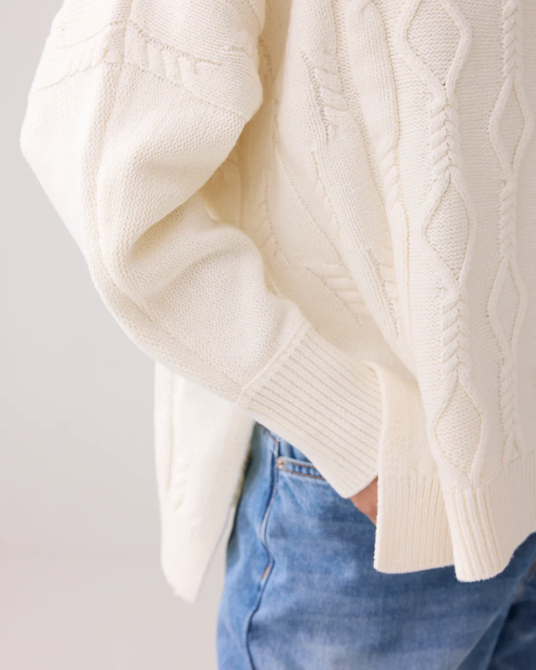 Boxy Cable Jumper