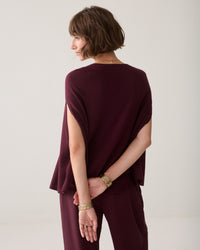 Summum Sleeveless Cape