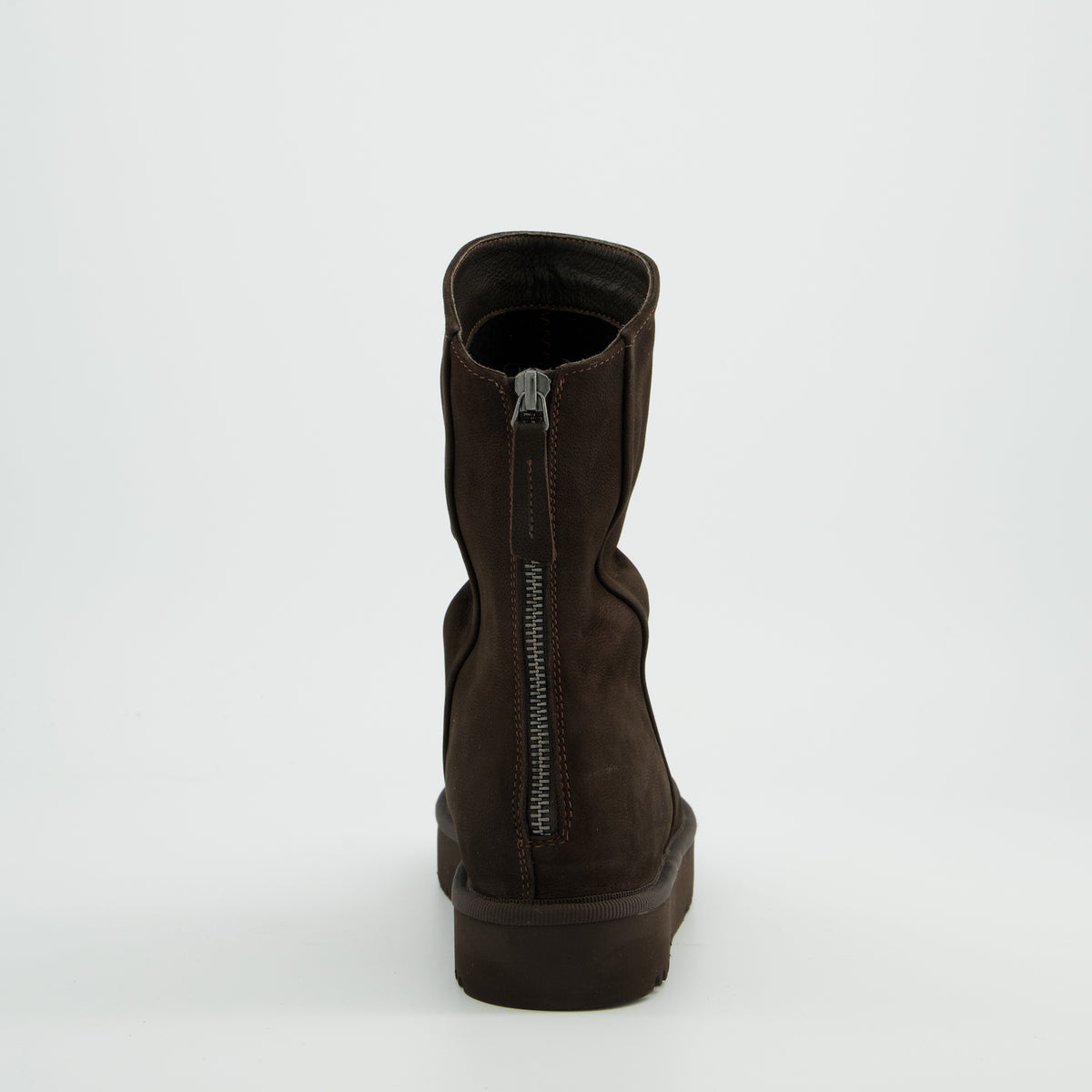 Smart Nubuk Boot