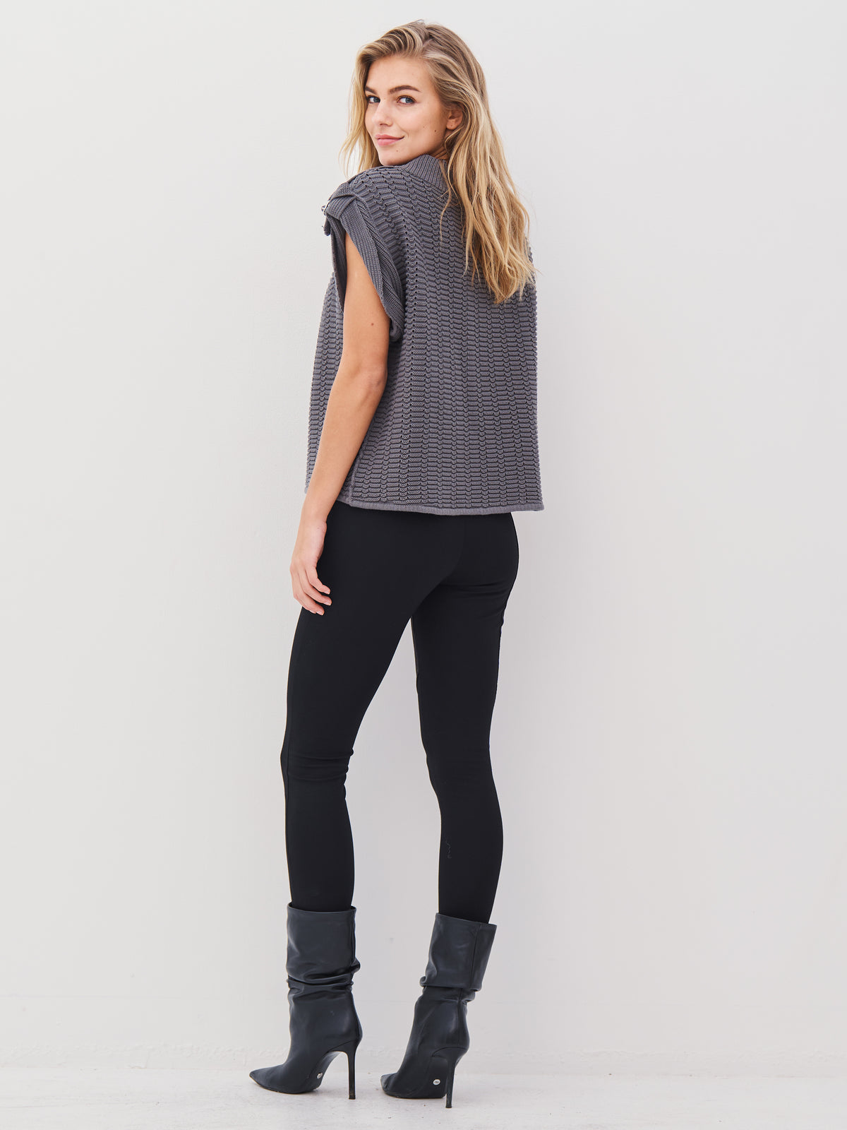 Anja Knit