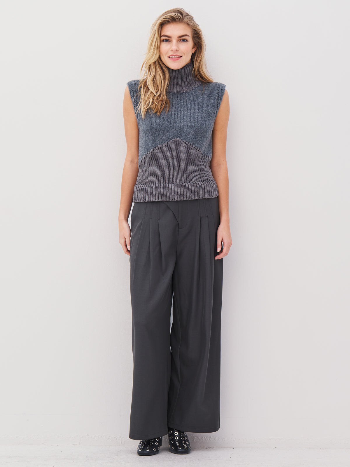 Alexa Knit