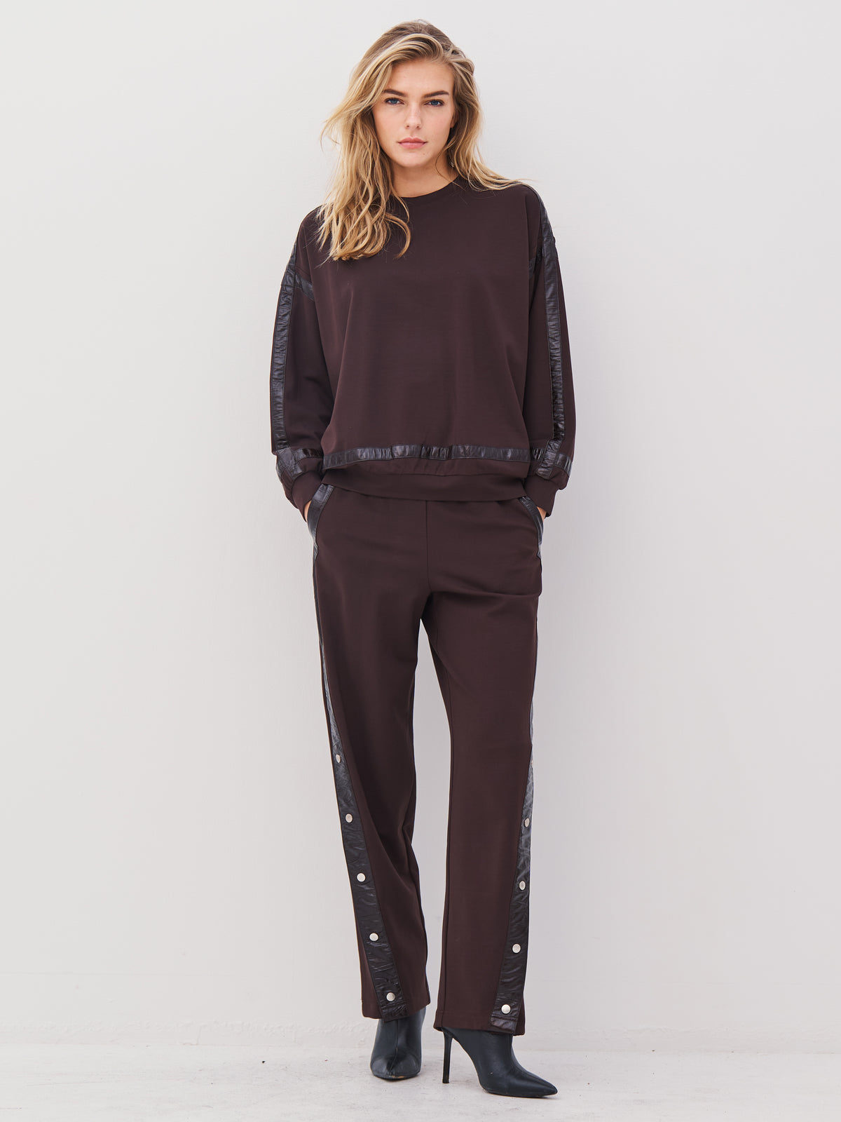 Athea Sweat