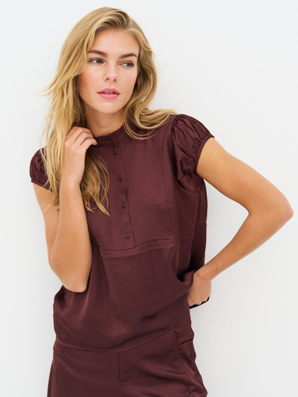 NÜ Emory Shirt