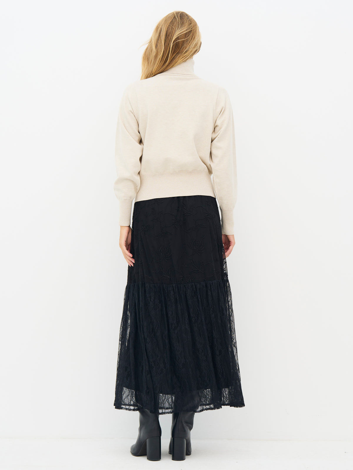 NÜ Eugenia Knit