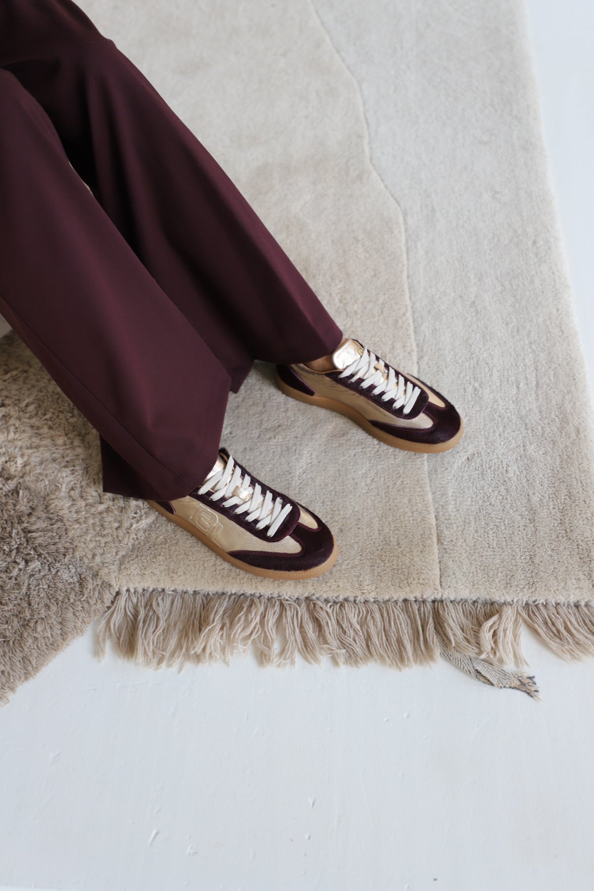 Nara Bordeaux & Gold