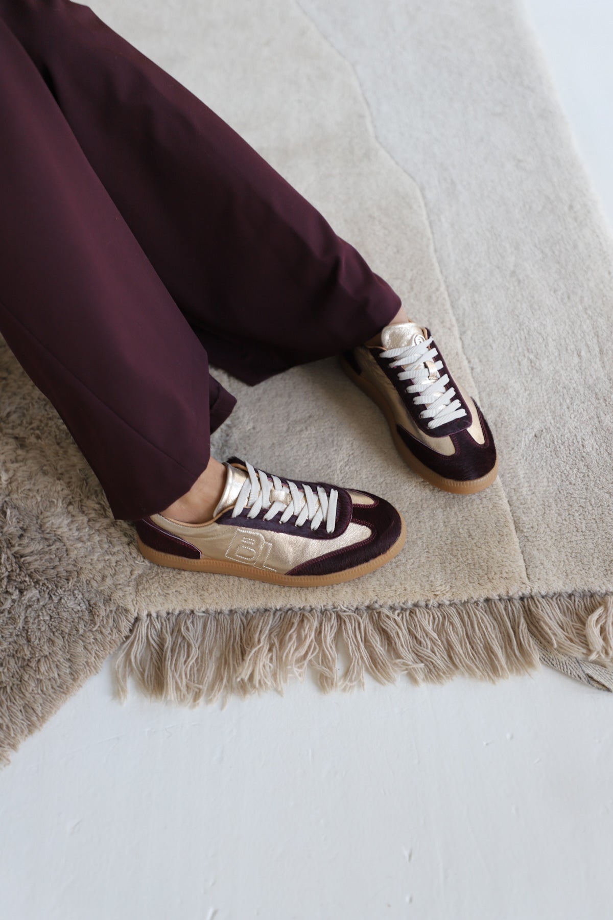 Nara Bordeaux & Gold