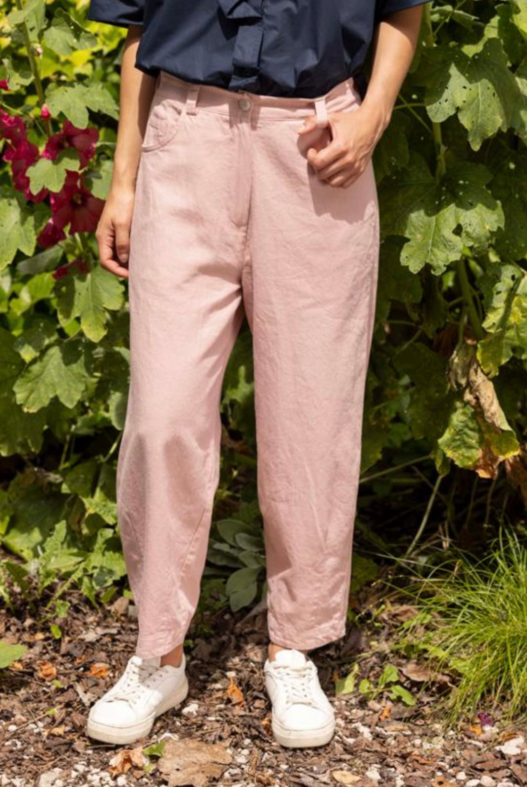 High-Waisted Relaxed Tapered Trousers