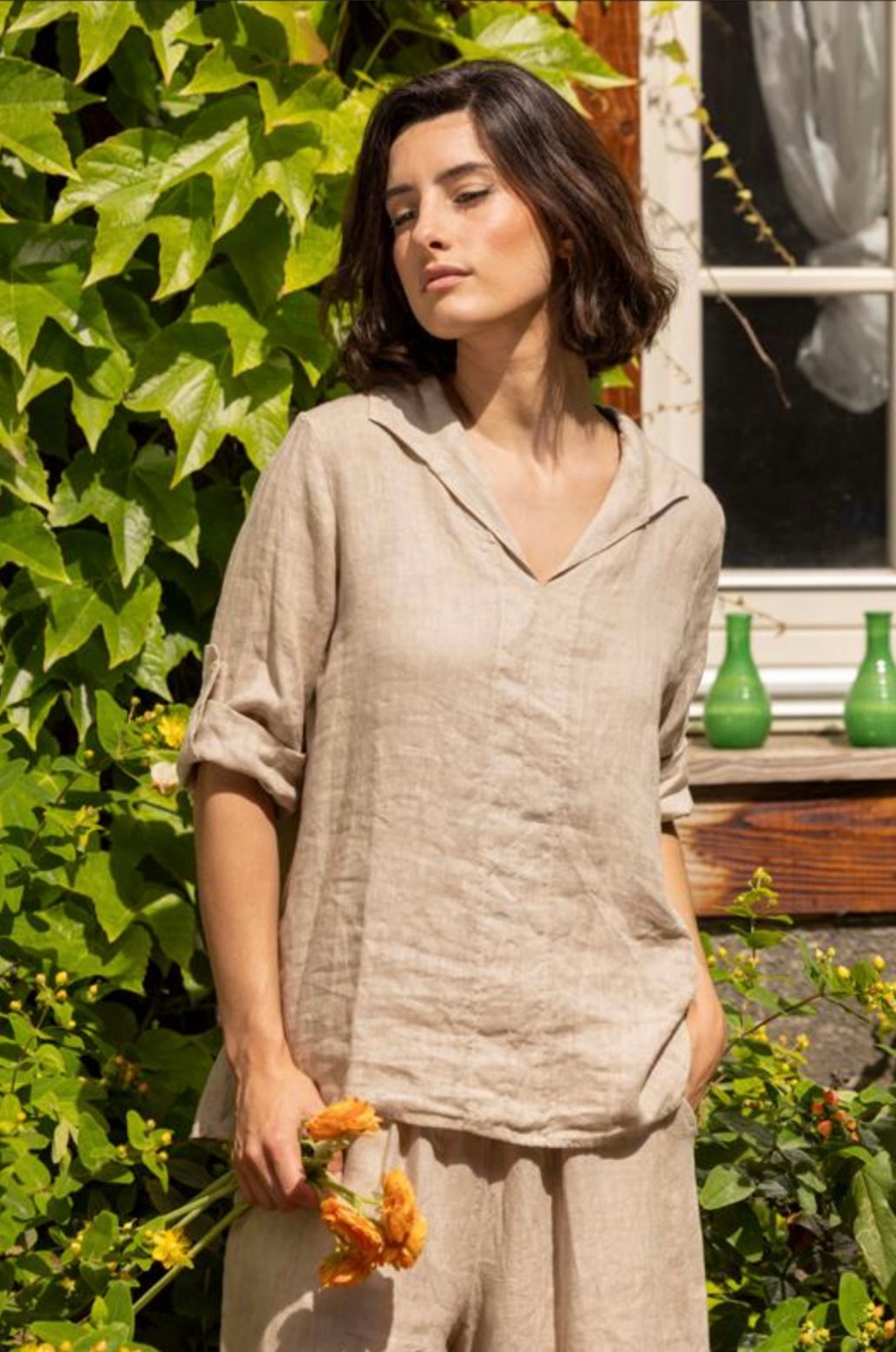 Relaxed Linen V-Neck Shirt with Roll-Up Sleeves