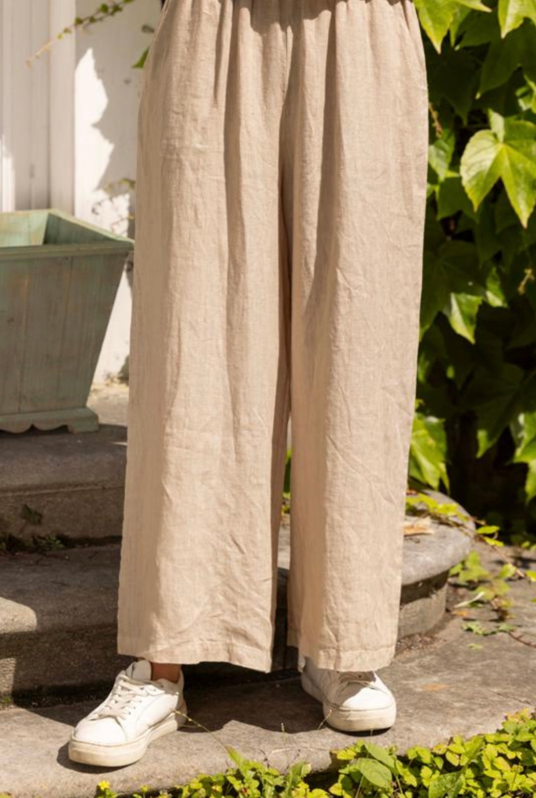 Wide-Leg Linen Trousers
