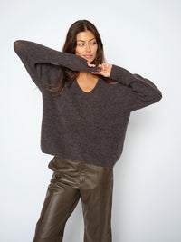 MMThora V-Neck Knit