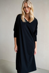 Relaxed Midi Dress