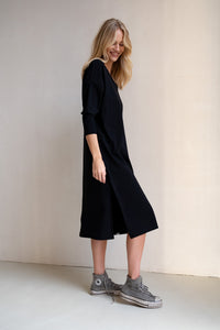 Relaxed Midi Dress