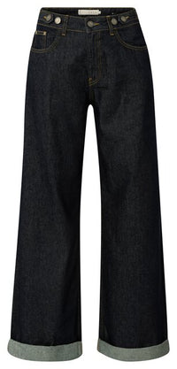 Loose Fit Denim