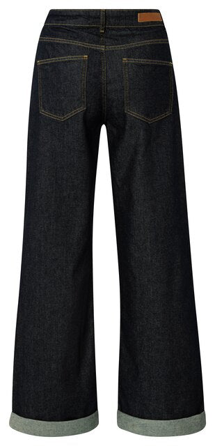 Loose Fit Denim