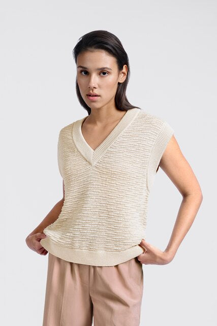 Sleeveless Knitted Top