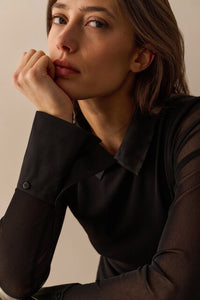 Mesh top with removable cuffs and collar