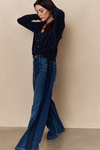 Cardigan with V-neck and tie waist