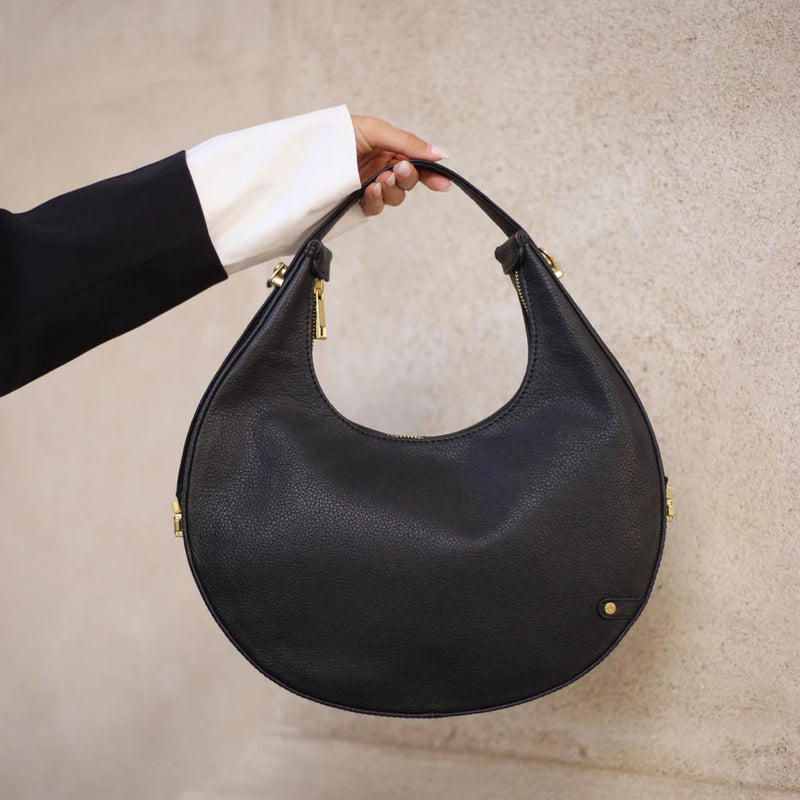 Stylish handbag / 16630