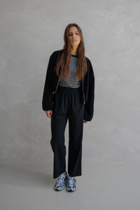 Elastic Waist Straight Leg Trousers in Travel Fabric