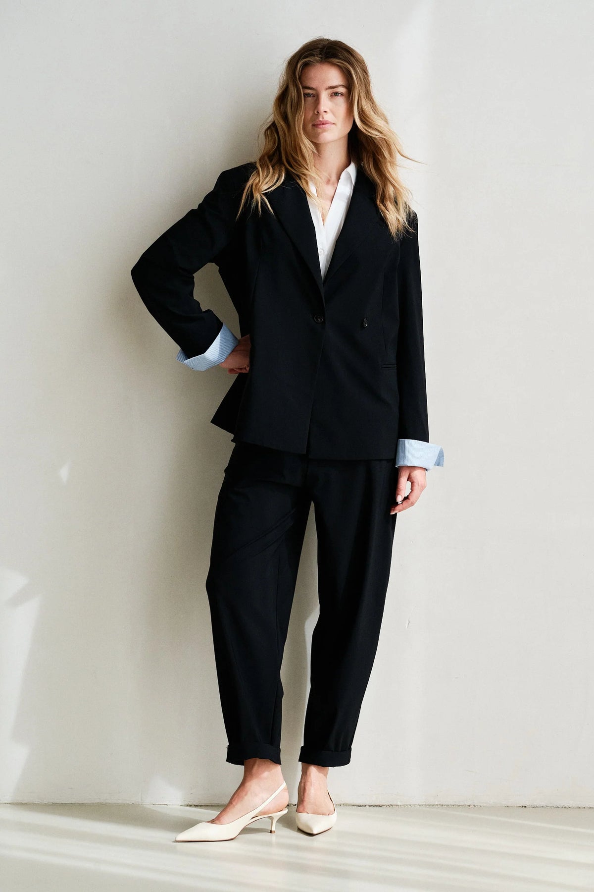 Penn & Ink NY Tailored Tapered Travel Trousers