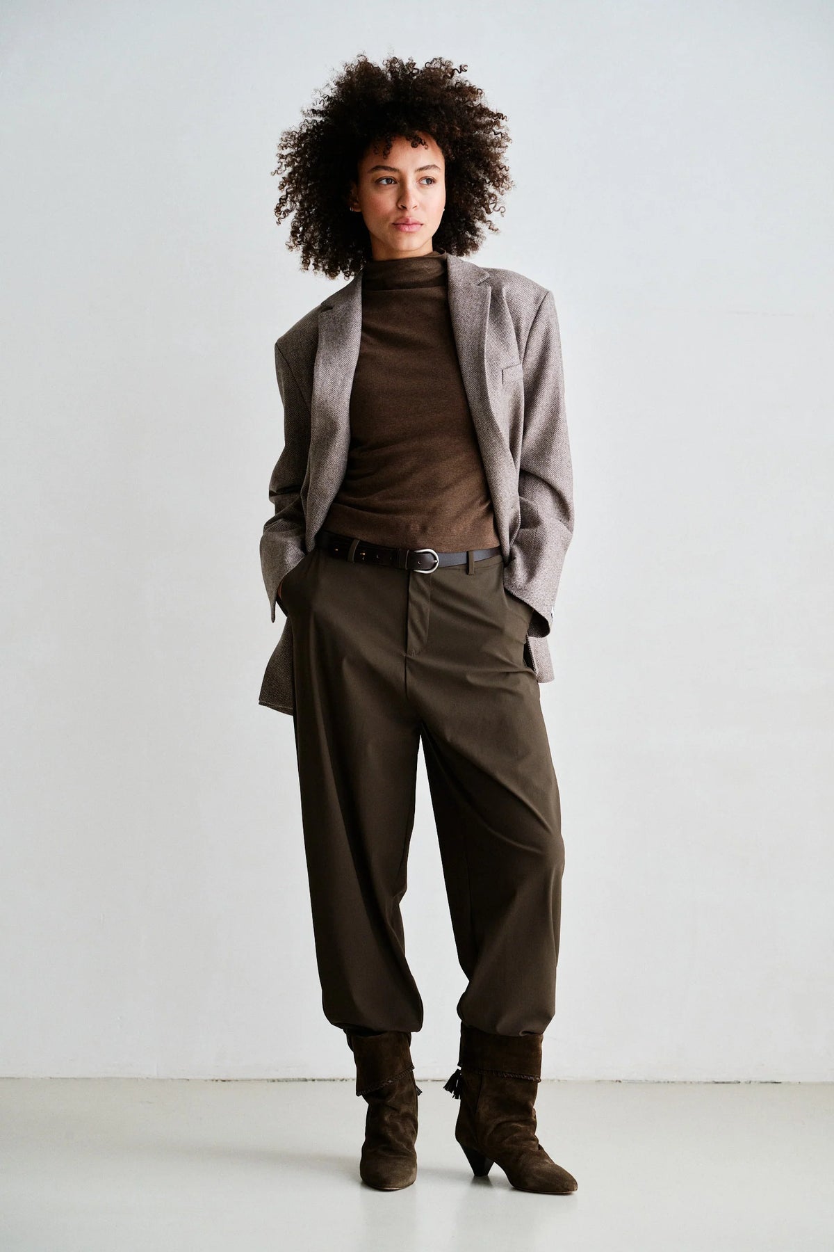 Penn & Ink NY Tailored Tapered Travel Trousers