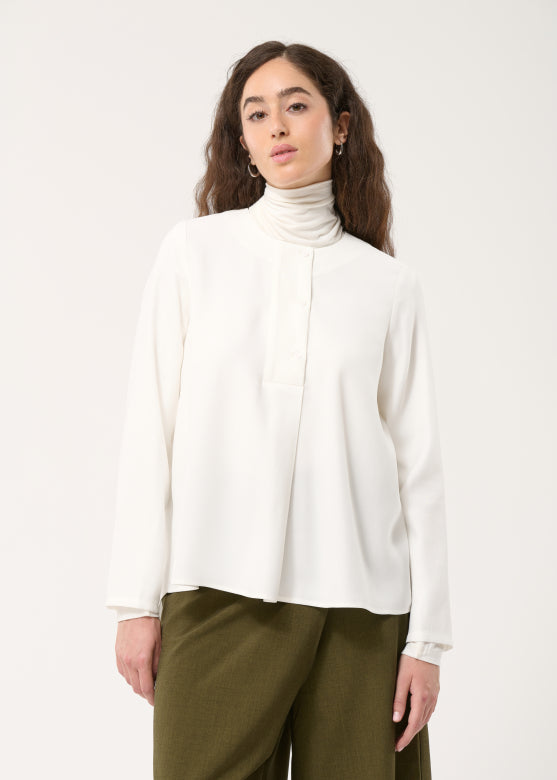 HK-TO-KUJA  Blouses