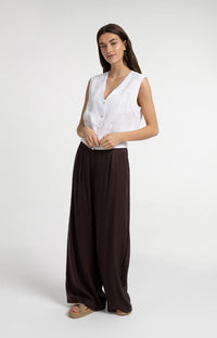 YAYA Sleeveless Pleat Detail Blouse