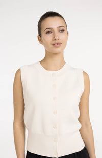 Sleeveless fine knitted cardigan