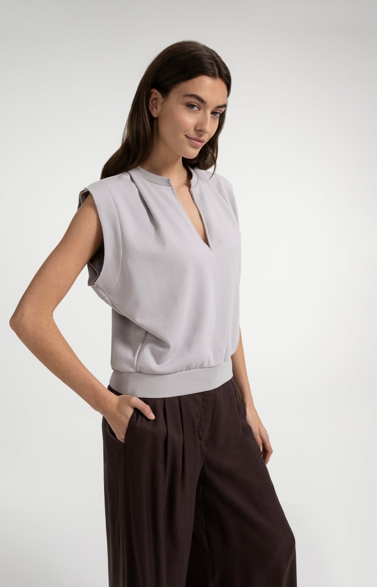 Sleeveless V-Neck Sweater - YAYA