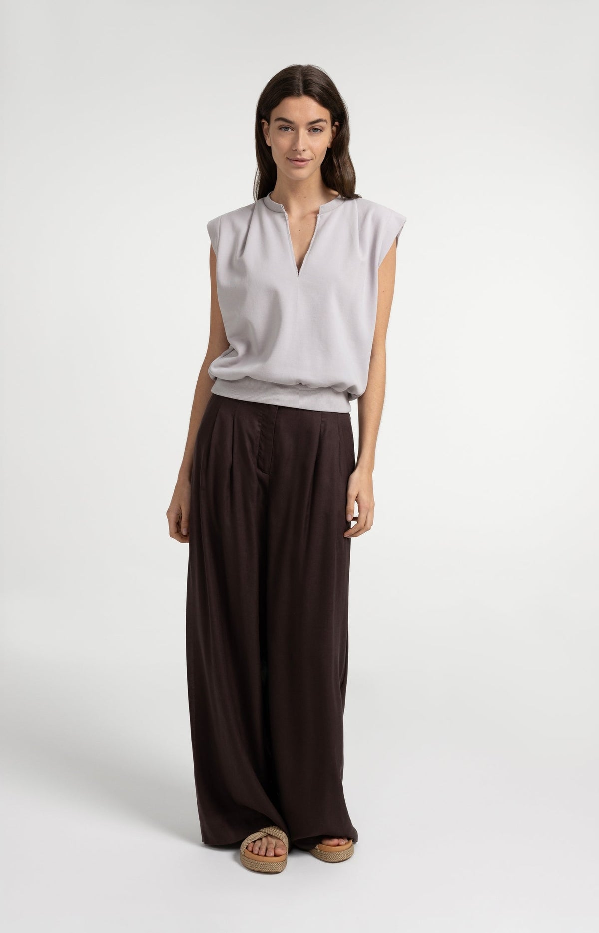 Sleeveless V-Neck Sweater - YAYA