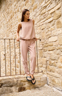Sleeveless Woven Top with Balloon Hem