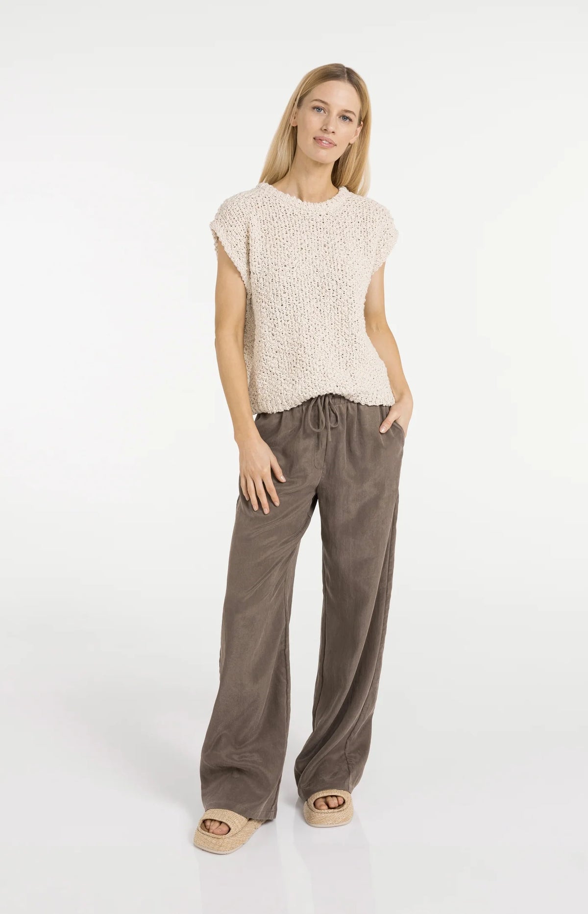 Woven Wide Leg Trousers
