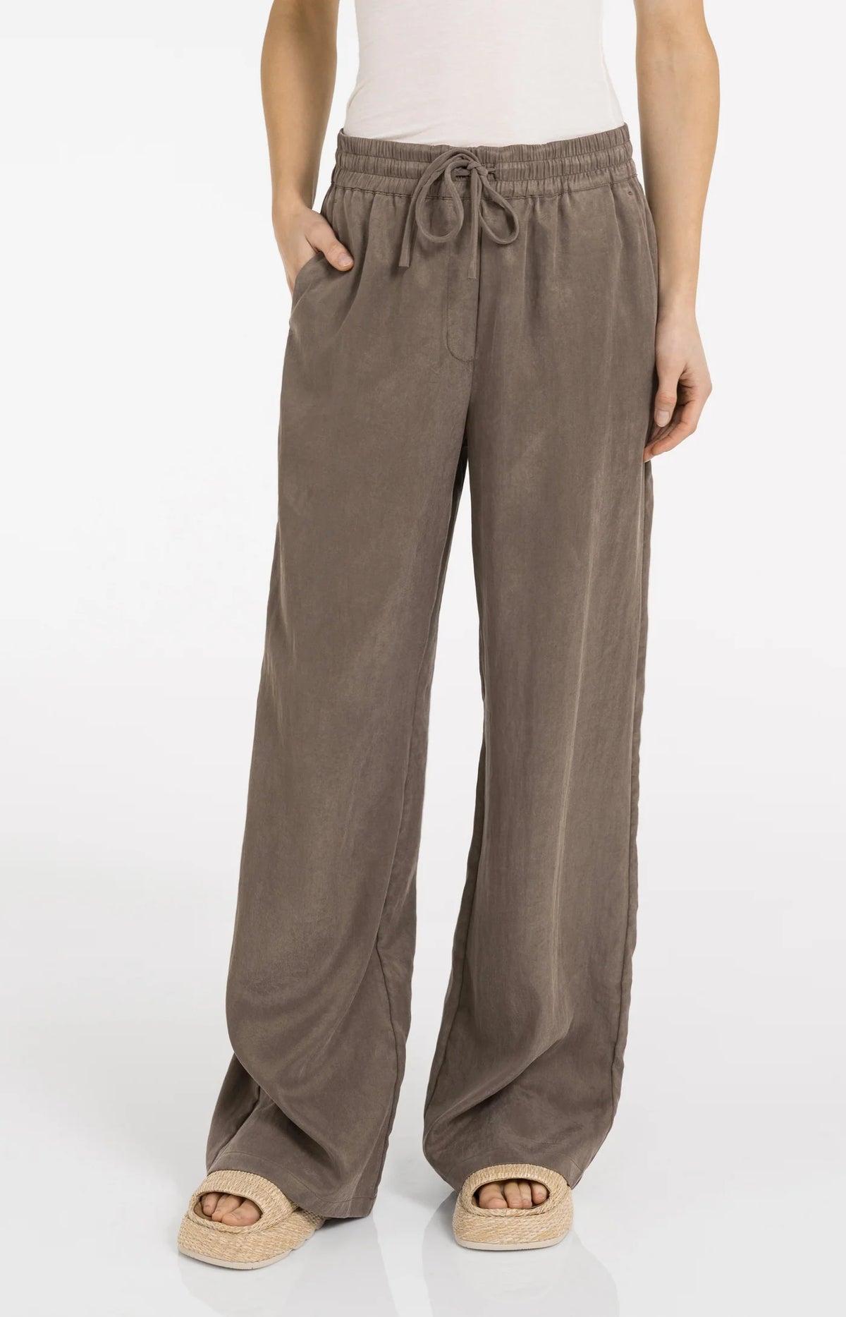 Woven Wide Leg Trousers